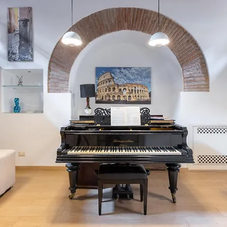 Musician Apartment Colosseo With Piano-2