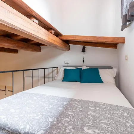Musician Apartment Colosseo With Piano-3